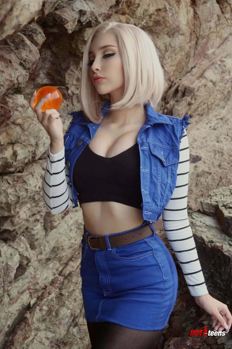 Android 18 Nude Naked Sex - Nude Dragon Ball Z Cosplay as Android 18 The Porn Cyborg
